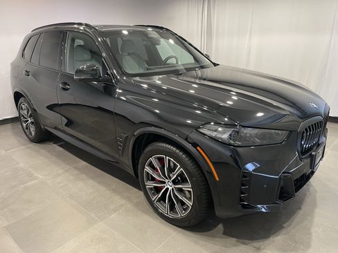 Used 2026 BMW X5 xDrive50e w/ M Sport Package AWD/4WD image 3