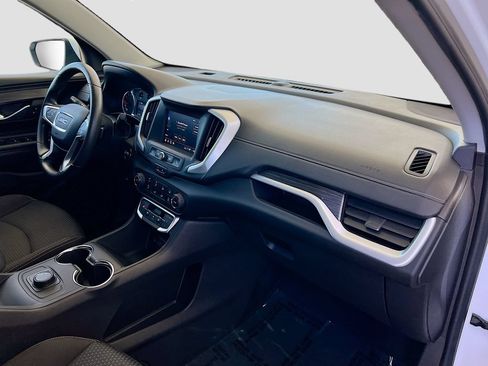 Used 2024 GMC Terrain SLE FWD image 27