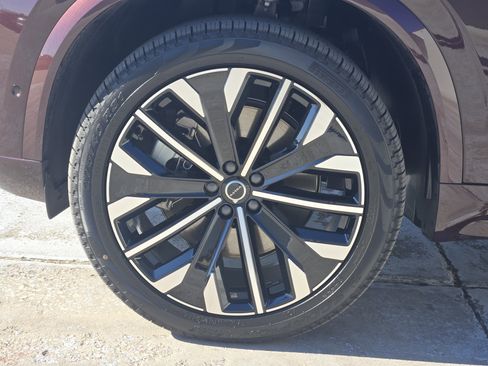 Used 2026 Volvo XC90 T8 Ultra image 15