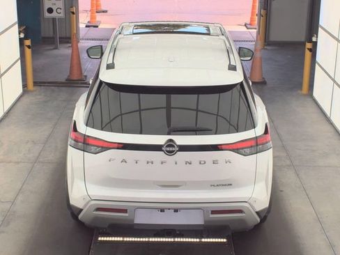 Used 2025 Nissan Pathfinder Platinum w/ Cargo Package FWD image 7