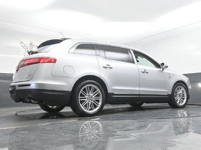 Used 2019 Lincoln MKT AWD image 43