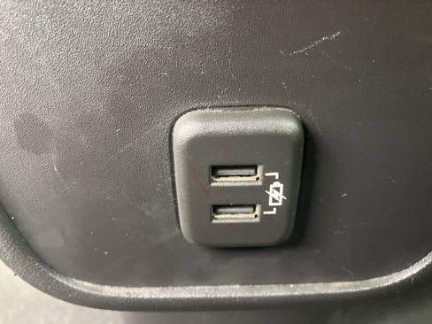 Used 2020 GMC Terrain SLE image 31