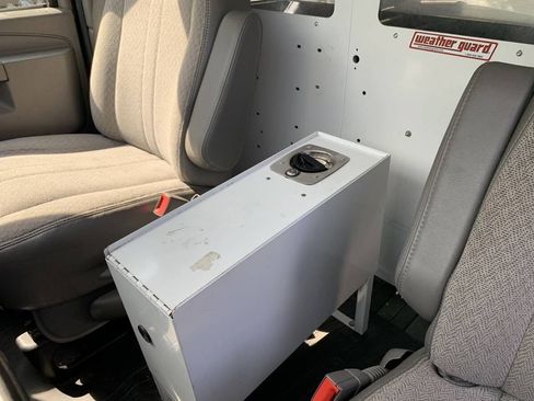 Used 2019 Chevrolet Express 2500 w/ Driver Convenience Package RWD image 13