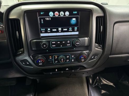 Used 2018 Chevrolet Silverado 1500 LT w/ All Star Edition image 19