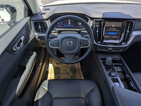 Used 2024 Volvo S60 B5 Core FWD image 14