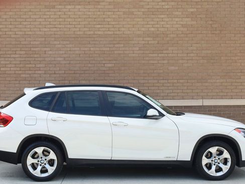 Used 2013 BMW X1 sDrive28i RWD image 3