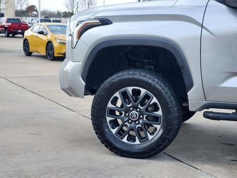 Used 2022 Toyota Tundra SR5 RWD image 8