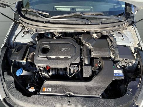 Used 2015 Hyundai Sonata SE image 9