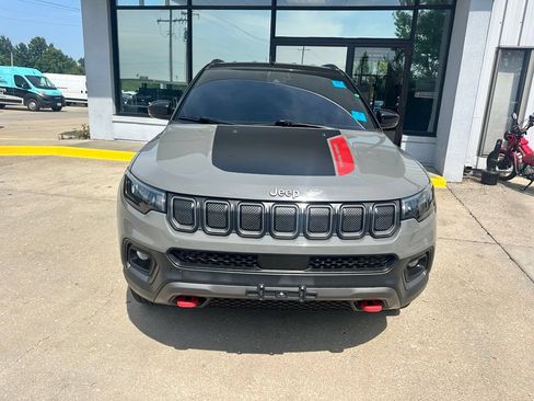 Used 2022 Jeep Compass Trailhawk w/ Trailhawk Convenience Group AWD/4WD image 4
