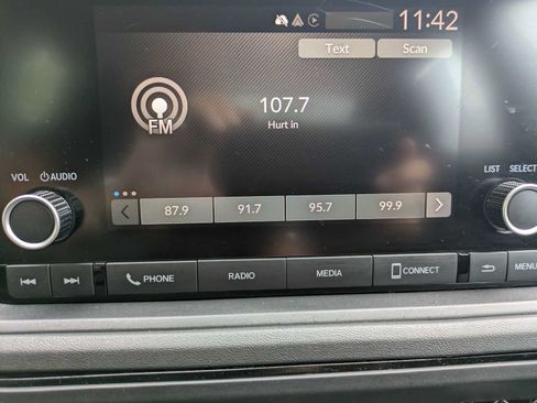 Used 2024 Honda Accord EX image 11
