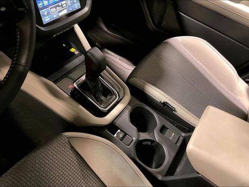 Used 2025 Subaru Forester Premium image 17