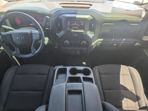 Used 2025 Chevrolet Silverado 1500 Custom Trail Boss AWD/4WD image 8