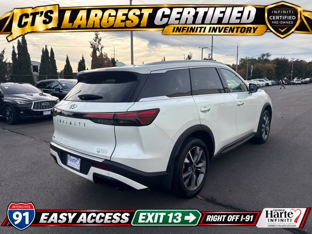 Used 2023 INFINITI QX60 Luxe w/ Vision Package AWD/4WD image 3