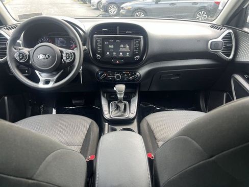 Used 2021 Kia Soul LX FWD image 10