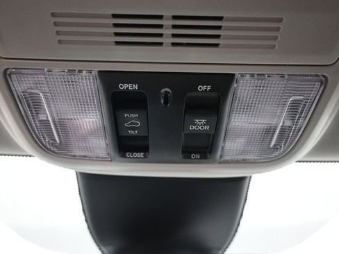 Certified 2025 Honda Odyssey Elite image 23
