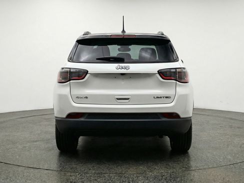 Used 2025 Jeep Compass Limited image 7