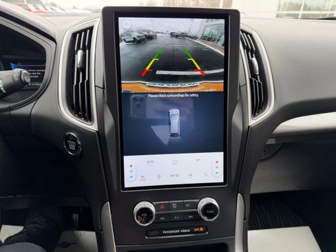 Certified 2024 Ford Edge SEL w/ Convenience Package image 32