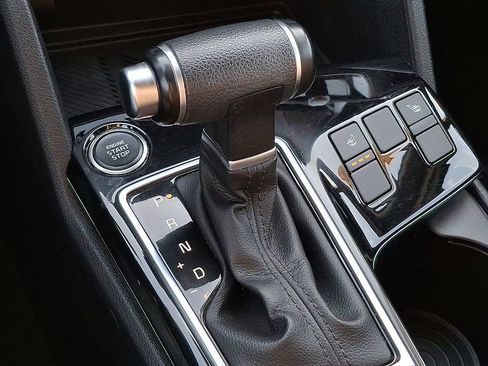 Certified 2023 Kia Sportage X-Line image 19