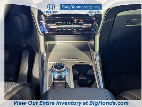 Used 2022 Ford Explorer Platinum w/ Technology Package image 21