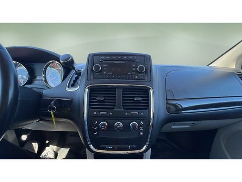 Used 2013 RAM C/V Tradesman w/ UConnect Hands-Free Group FWD image 17