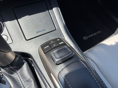 Used 2017 Lexus ES 350 w/ Luxury Package FWD image 31