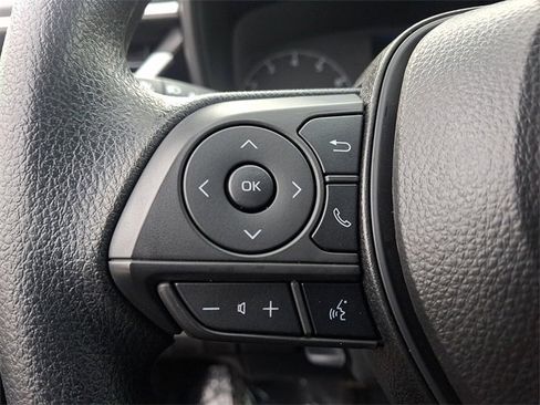 Used 2025 Toyota Corolla LE image 19