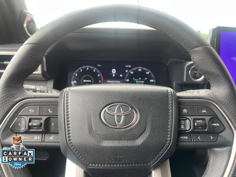 Used 2026 Toyota 4Runner Limited AWD/4WD image 46