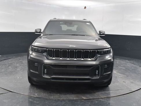 Used 2023 Jeep Grand Cherokee L Overland image 2