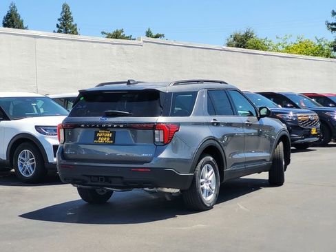 New 2026 Ford Explorer Active AWD/4WD image 4