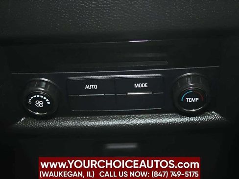 Used 2020 Chevrolet Traverse LT w/ Driver Confidence II Package AWD/4WD image 14