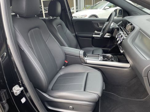 Certified 2025 Mercedes-Benz GLA 250 image 52