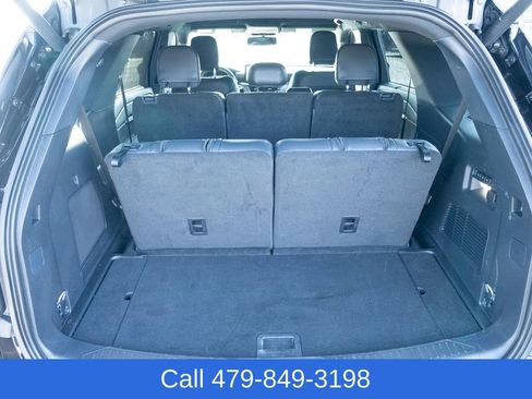 Used 2025 Ford Explorer ST-Line w/ Premium Package image 34