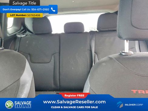 Used 2016 Jeep Renegade Trailhawk AWD/4WD image 13
