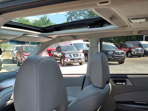 Used 2013 Subaru Forester 2.5X Limited image 14
