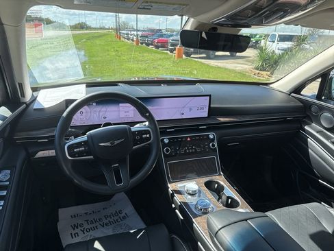 Used 2025 Genesis GV80 3.5T Advanced image 9