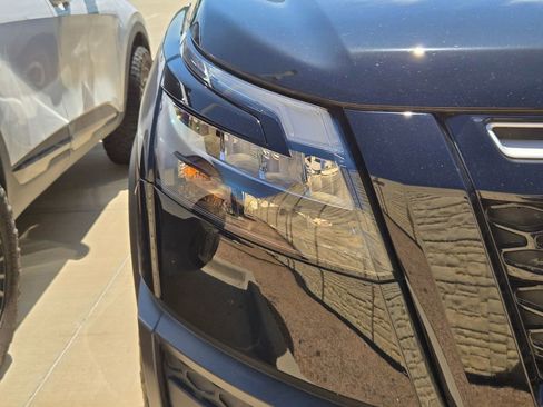 Used 2024 Nissan Pathfinder Rock Creek AWD/4WD image 19