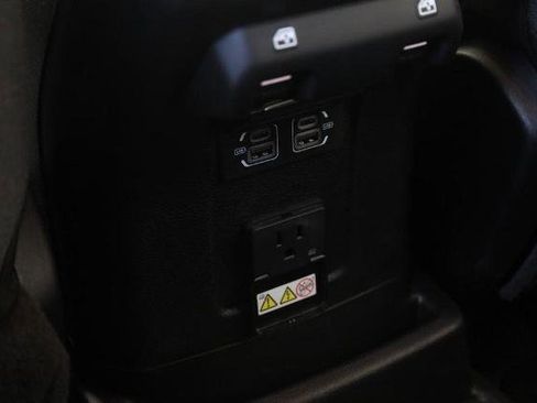 Used 2025 Jeep Wrangler Unlimited Sahara w/ Safety Group AWD/4WD image 20