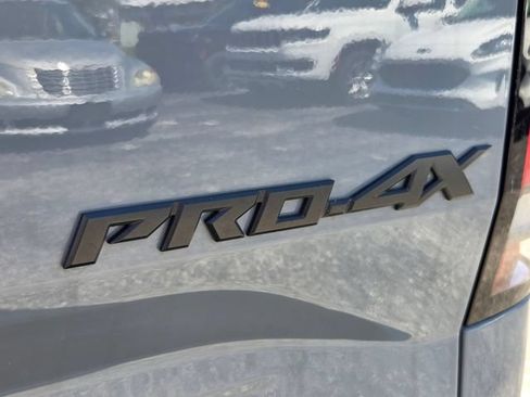 Used 2024 Nissan Frontier PRO-4X w/ Off-Road Protection Package AWD/4WD image 15