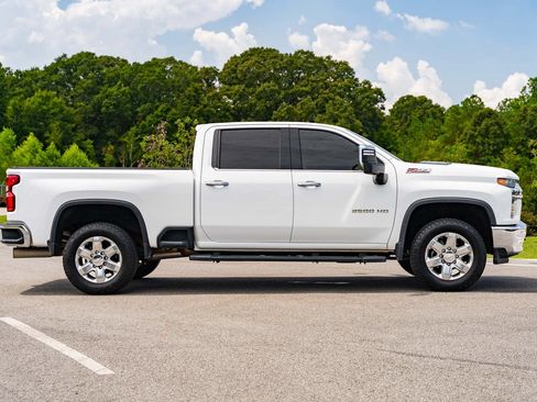 Used 2020 Chevrolet Silverado 2500 LTZ w/ LTZ Plus Package AWD/4WD image 8