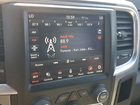 Used 2022 RAM 1500 Warlock AWD/4WD image 25