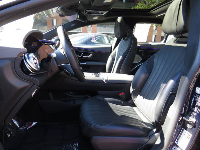 Used 2023 Mercedes-Benz EQS 580 4MATIC Sedan w/ Exclusive Trim Package image 19