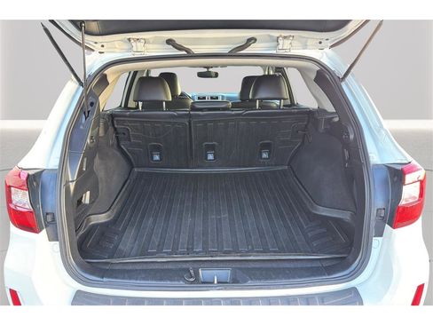 Used 2017 Subaru Outback 2.5i Limited image 35