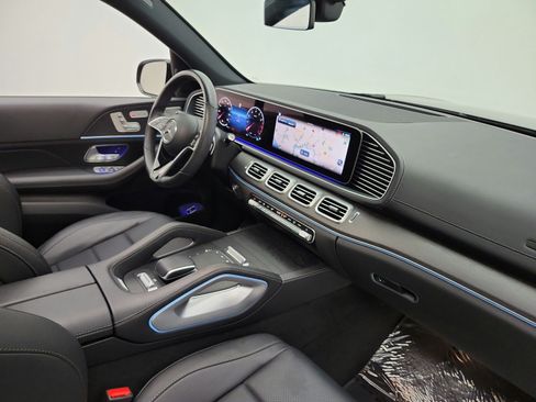 Certified 2024 Mercedes-Benz GLS 450 4MATIC image 18