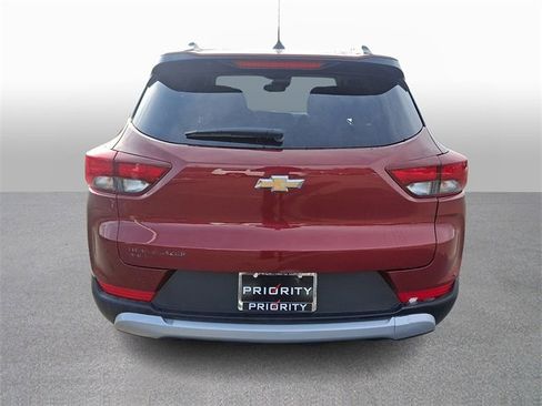 Used 2025 Chevrolet TrailBlazer LT image 5