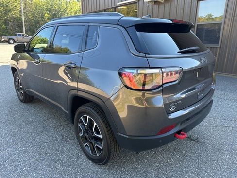 Used 2021 Jeep Compass Trailhawk image 4