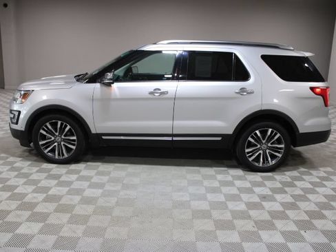 Used 2016 Ford Explorer Platinum AWD/4WD image 8