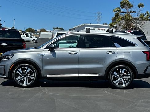 Certified 2023 Kia Sorento EX AWD/4WD image 10