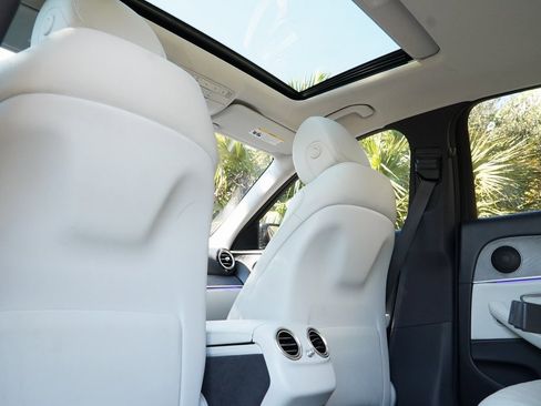 Used 2021 Mercedes-Benz E 350 Sedan image 38