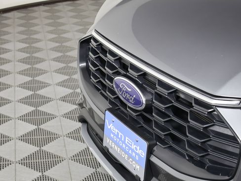 Used 2025 Ford Escape ST-Line Select image 11