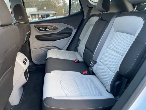 Used 2021 GMC Terrain SLE w/ Driver Convenience Package image 17